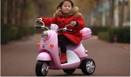 ưu điểm của xe máy điện trẻ em